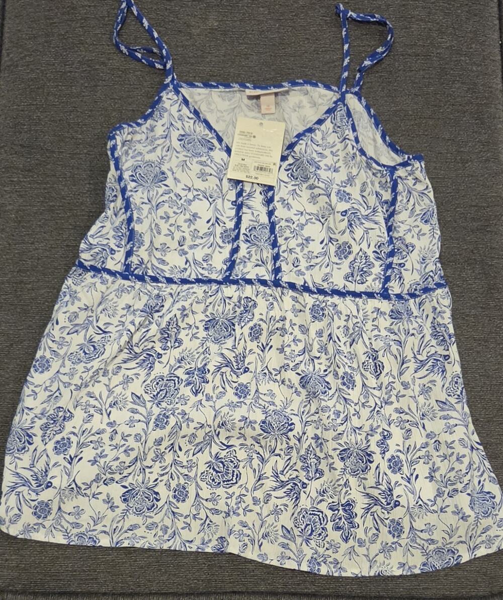 NWT. Knox Rose Blue Floral Flowy Tank Top Size M Women's NEW